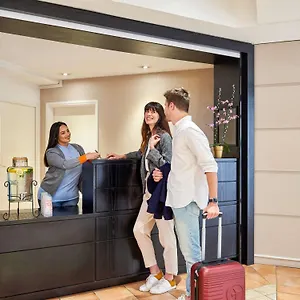 https://adagio-access-nice-acropolis.fr-provencehotel.com